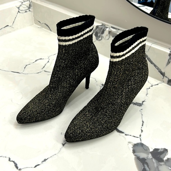 Stuart Weitzman Shoes - STUART WEITZMAN SOCK BOOTIES